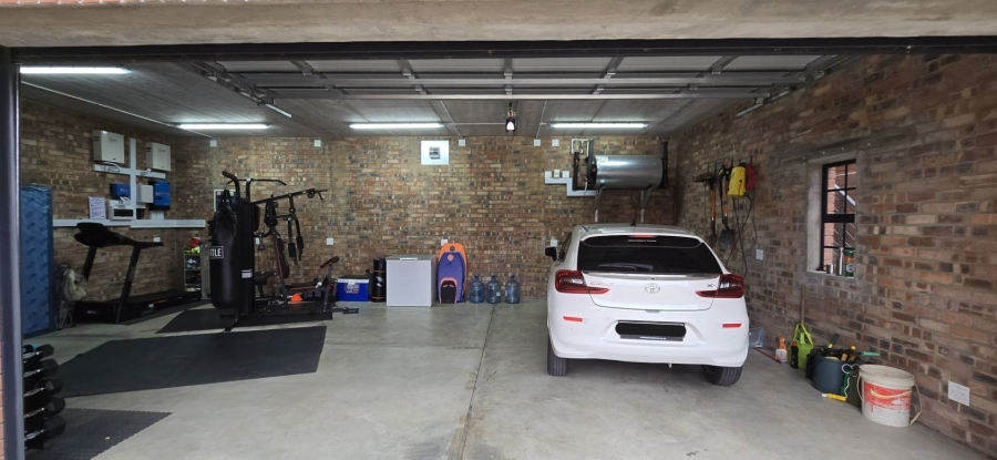 To Let 3 Bedroom Property for Rent in Mount Royal Golf Estate Western Cape
